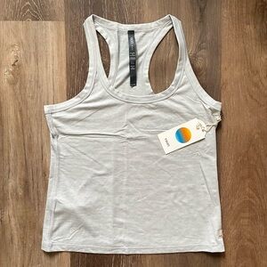 VUORI S/L Lux Racerback Tank Light Heather Grey Sz Small VW1208 NWT